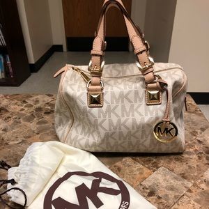 Authentic Micheal Kors Handbag
